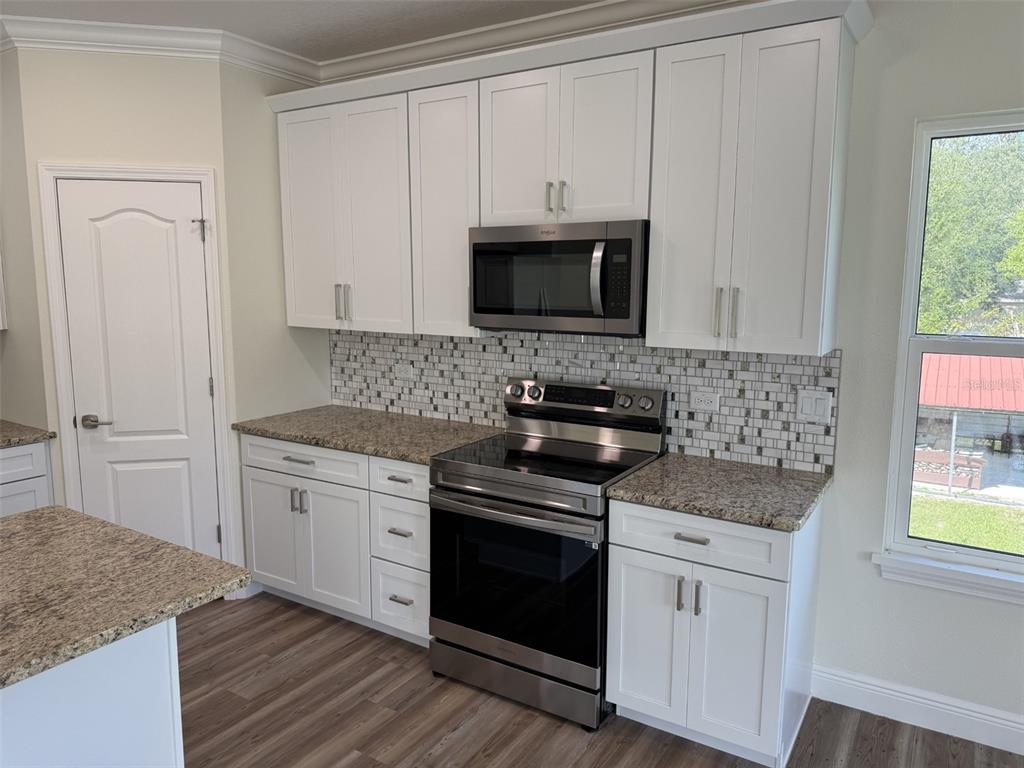 6435 Finance Avenue Weeki Wachee, FL 34607 - Photo 11 of 24 Gallery Image 11
