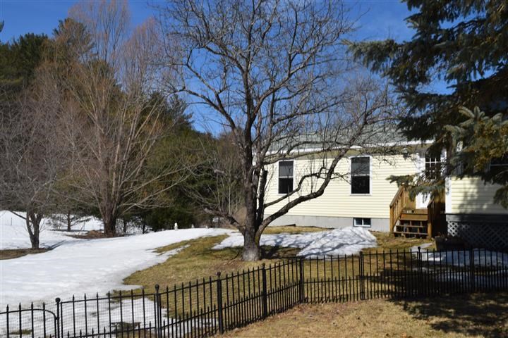 964 River Road Plymouth, NH 03264 - Photo 2 of 23