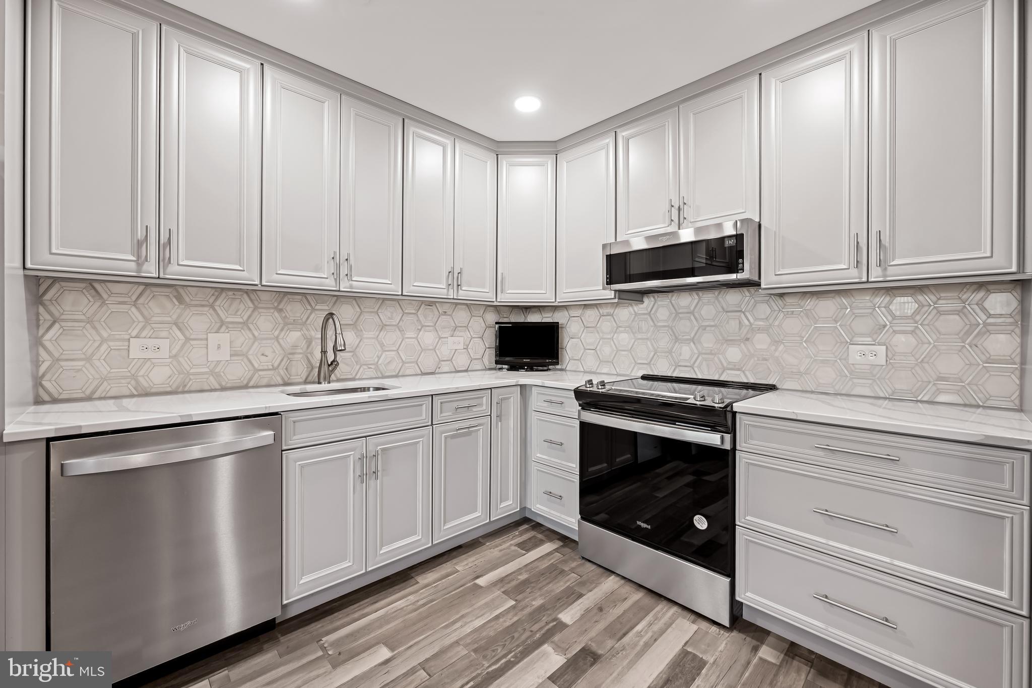 4001 Old Court Road, Unit 509 Baltimore, MD 21208 - Photo 14 of 26 Custom Renovated Kitchen