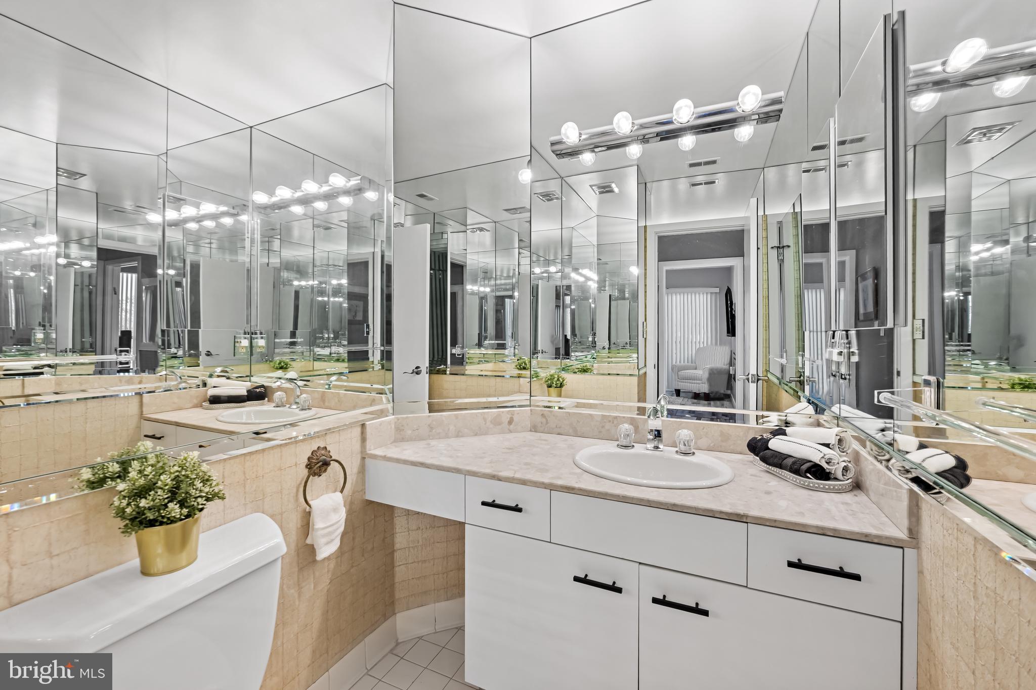 4001 Old Court Road, Unit 509 Baltimore, MD 21208 - Photo 24 of 26 Half Bath