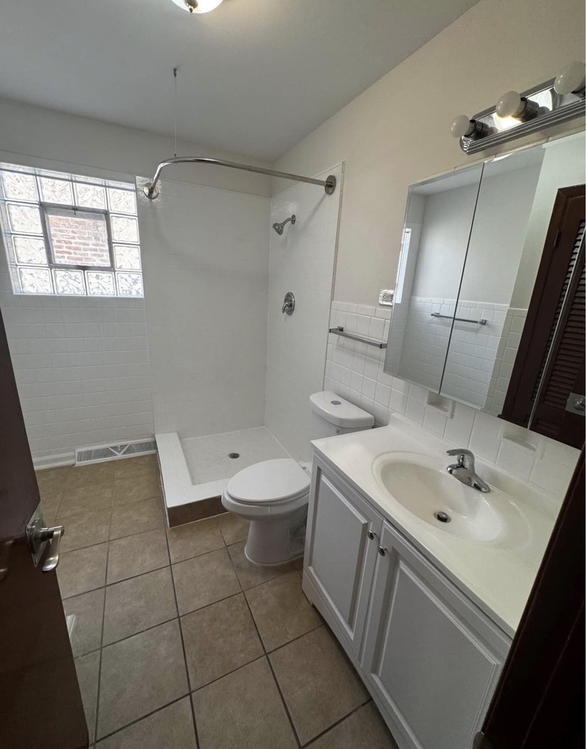 725 Brummel Street, Unit 2 Evanston, IL 60202 - Photo 14 of 29