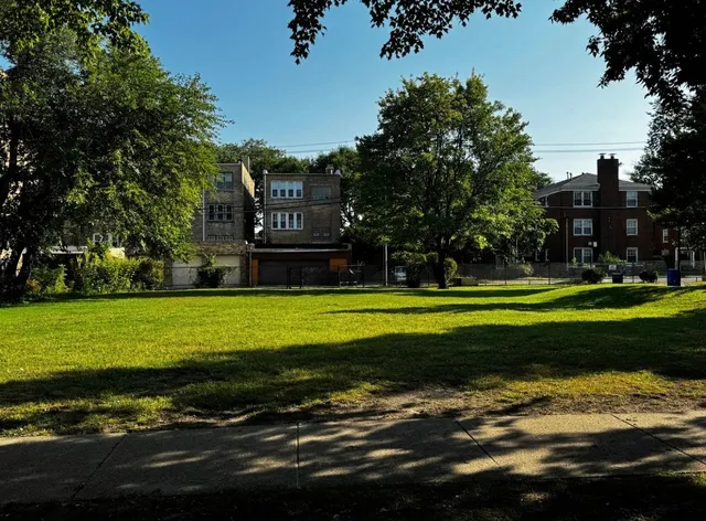 $2,500 | 725 Brummel Street, Unit 2, Evanston, IL 60202