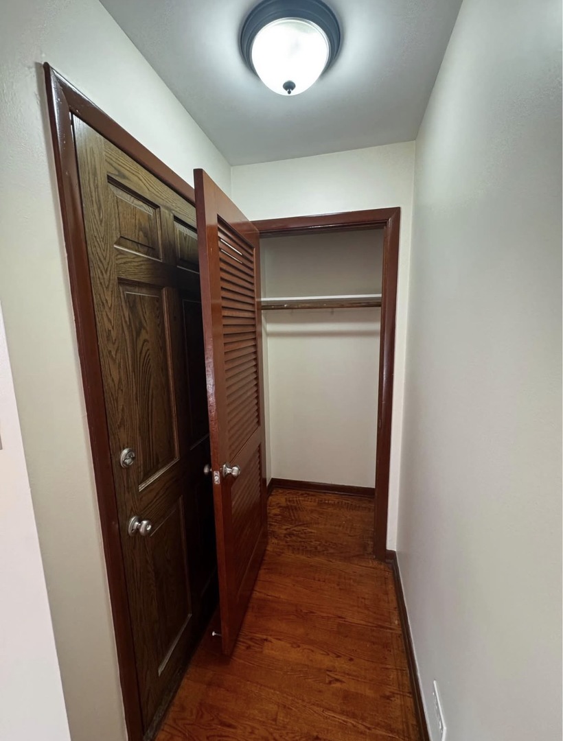 725 Brummel Street, Unit 2 Evanston, IL 60202 - Photo 3 of 29