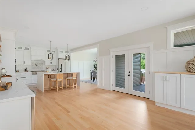 $1,299,900 | 5 Braeburn Circle, Cranston, RI 02921