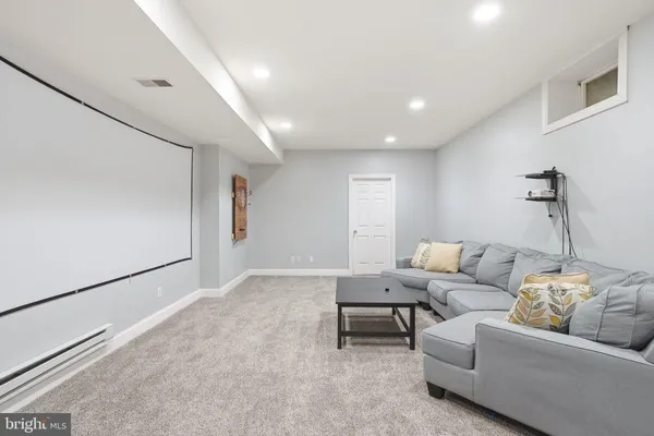 $1,099,900 | 22 Springlea Lane, Chester Springs, PA 19425