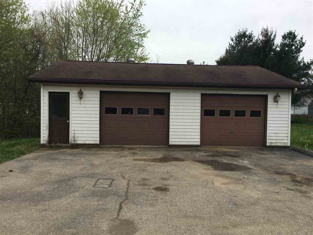 95 Bennett Road Bedford, IN 47421 - Photo 18 of 20