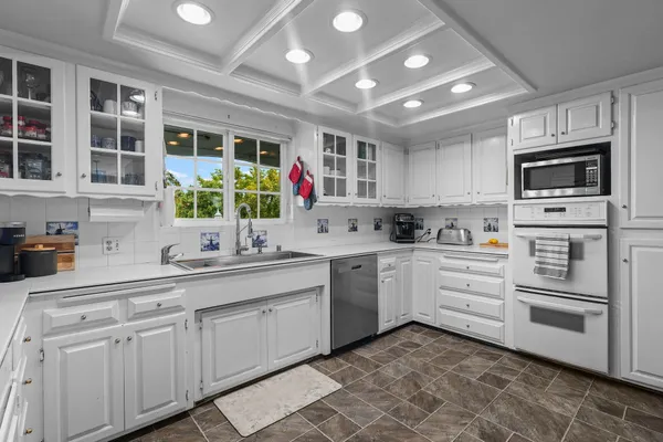 $609,000 | 3330 Scenic Drive, Redding, CA 96001