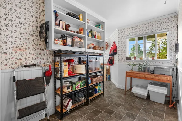 $609,000 | 3330 Scenic Drive, Redding, CA 96001