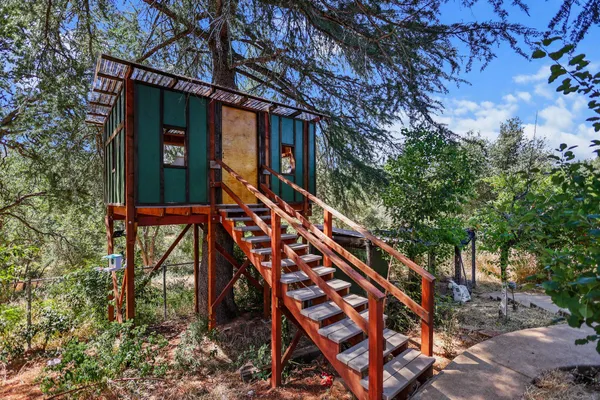 $609,000 | 3330 Scenic Drive, Redding, CA 96001