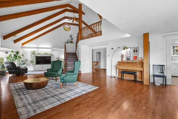 $609,000 | 3330 Scenic Drive, Redding, CA 96001