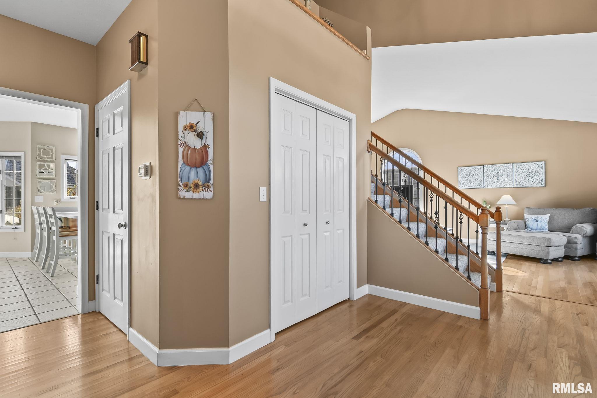 328 Keystone Drive Chatham, IL 62629 - Photo 4 of 61