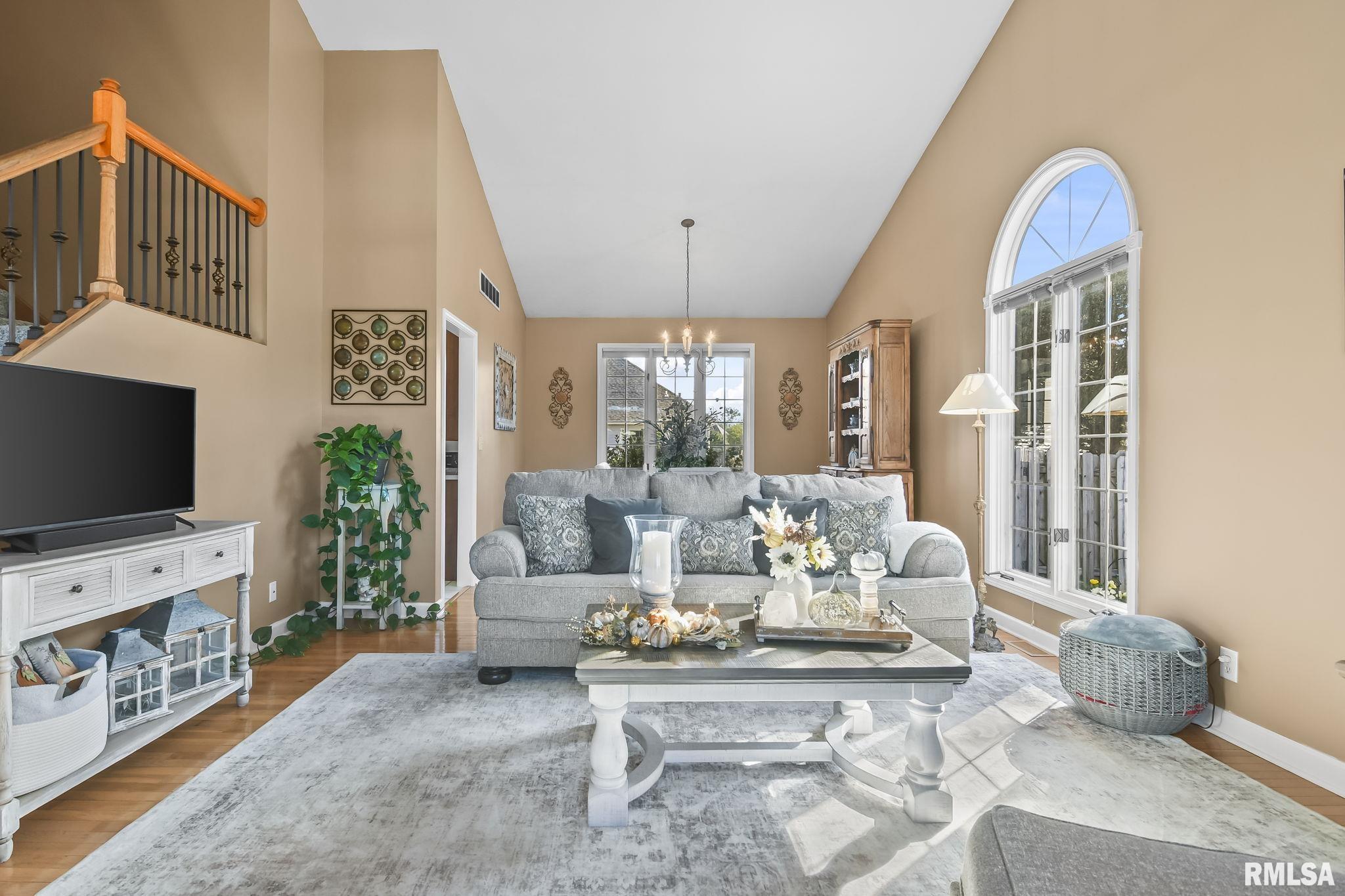 328 Keystone Drive Chatham, IL 62629 - Photo 5 of 61