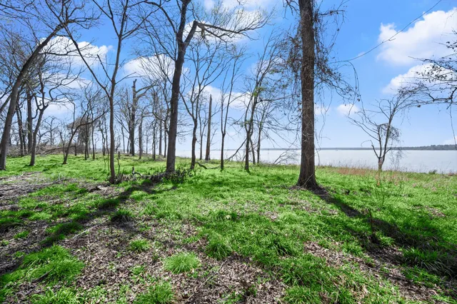 $2,000,000 | 2405 Barrett's Landing Road, Trinity, TX 75862