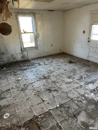 $12,500 | 219 5th Street, Lincoln, IL 62656