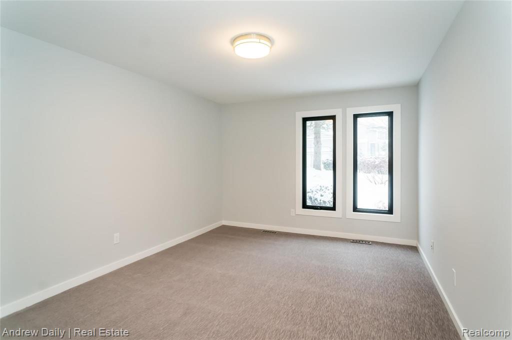 4592 Rolling Ridge Road West Bloomfield, MI 48323 - Photo 33 of 46 Gallery Image 33