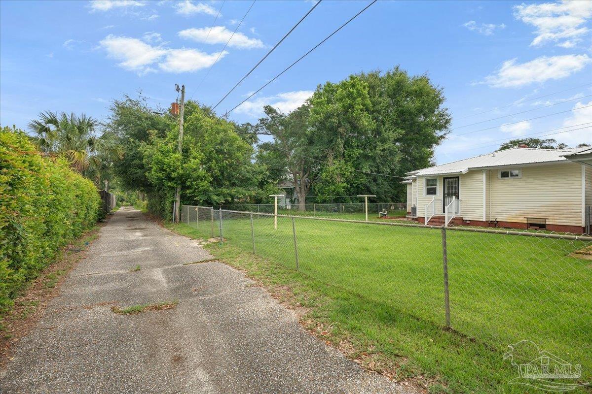 422 Gibbs Road Pensacola, FL 32507 - Photo 35 of 36