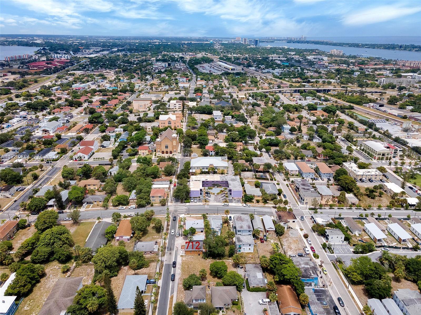 712 Division Avenue West Palm Beach, FL 33401 - Photo 11 of 37 an aerial view of a city