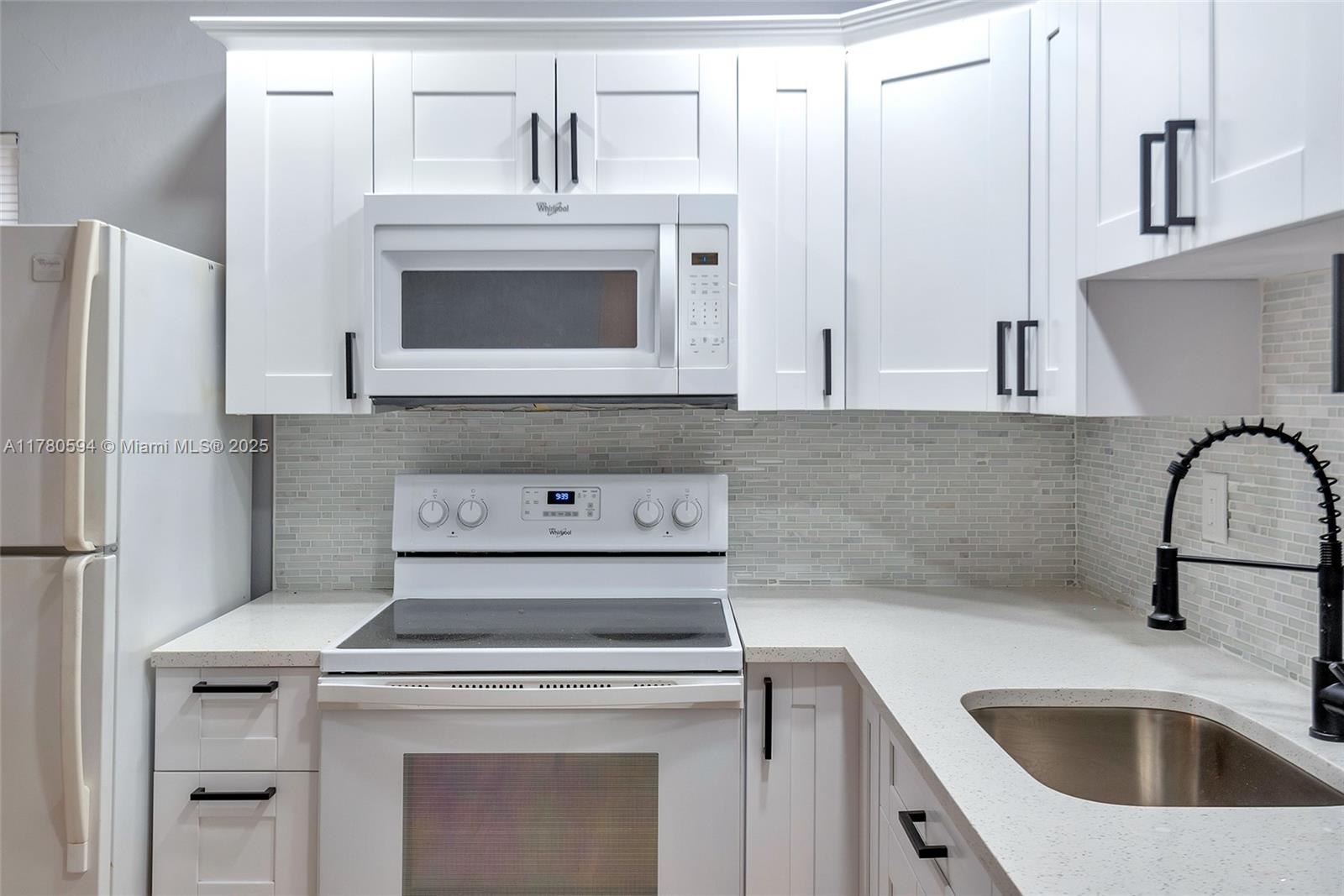 712 Division Avenue West Palm Beach, FL 33401 - Photo 23 of 37