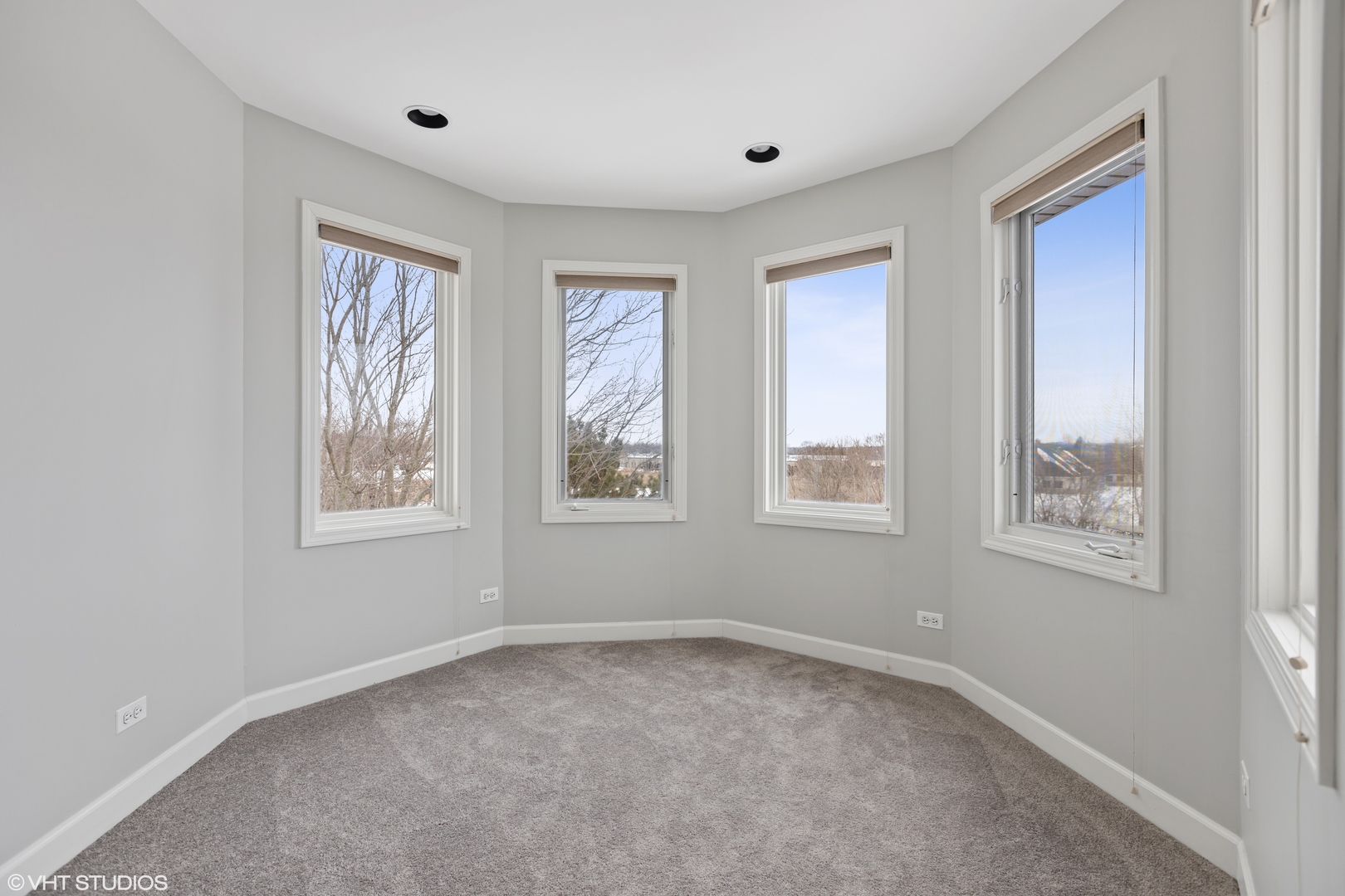 1909 Cornell Drive New Lenox, IL 60451 - Photo 15 of 26 a big room with windows and closet