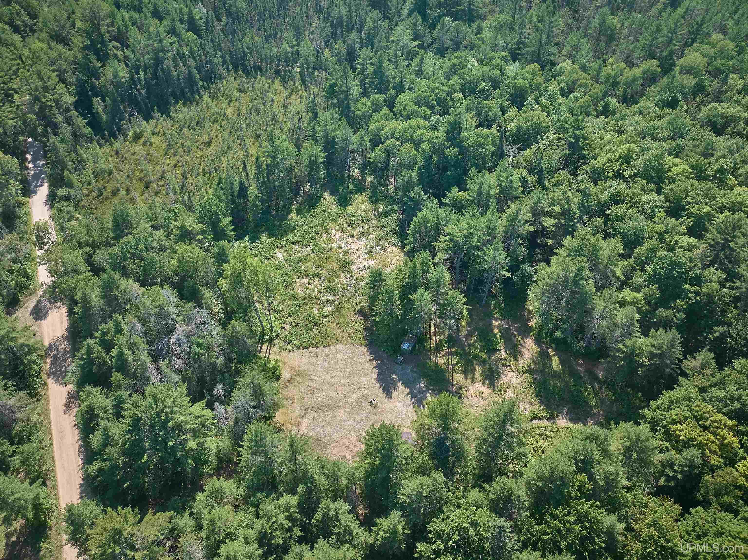 7806 Doe Lake Road Munising, MI 49862 - Photo 20 of 26