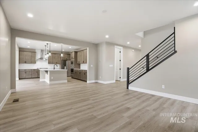 $674,990 | 6117 North Torva Avenue, Meridian, ID 83646