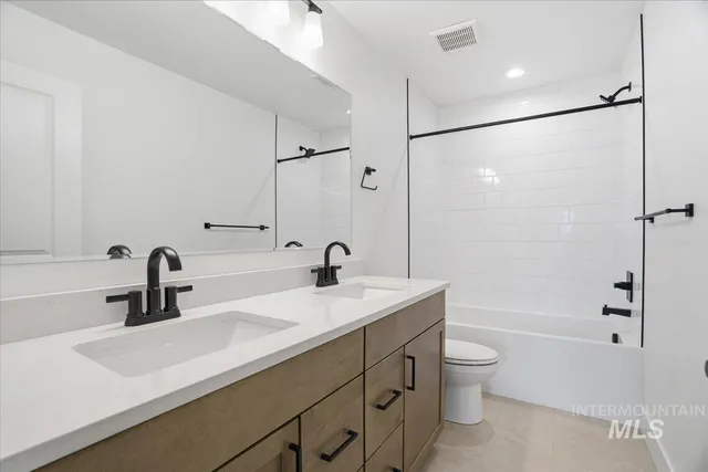 $674,990 | 6117 North Torva Avenue, Meridian, ID 83646