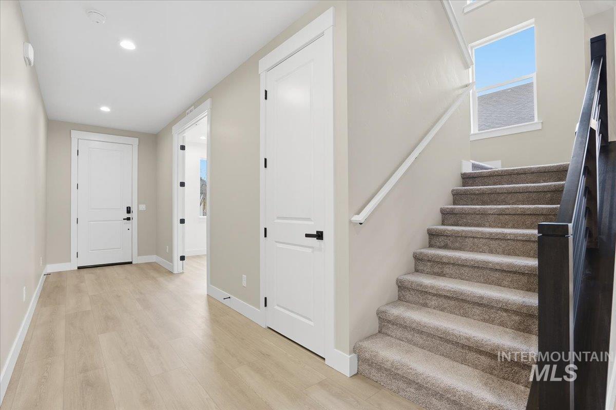 6117 North Torva Avenue Meridian, ID 83646 - Photo 4 of 44