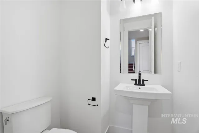 $674,990 | 6117 North Torva Avenue, Meridian, ID 83646