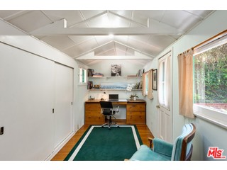 448 Sycamore Road Santa Monica, CA 90402 - Photo 11 of 13