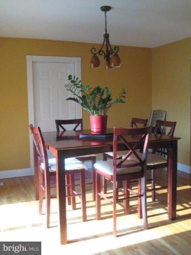 7906 Woodyard Road Clinton, MD 20735 - Photo 4 of 21 Bright Dining Room