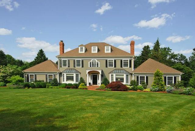 Gracious 5 BR Piburo colonial on beautiful private cul-de- sac