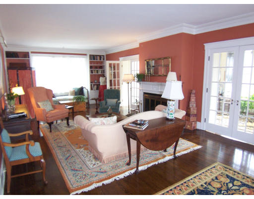 28 Monadnock Road Worcester, MA 01609 - Photo 9 of 15 Gallery Image 9
