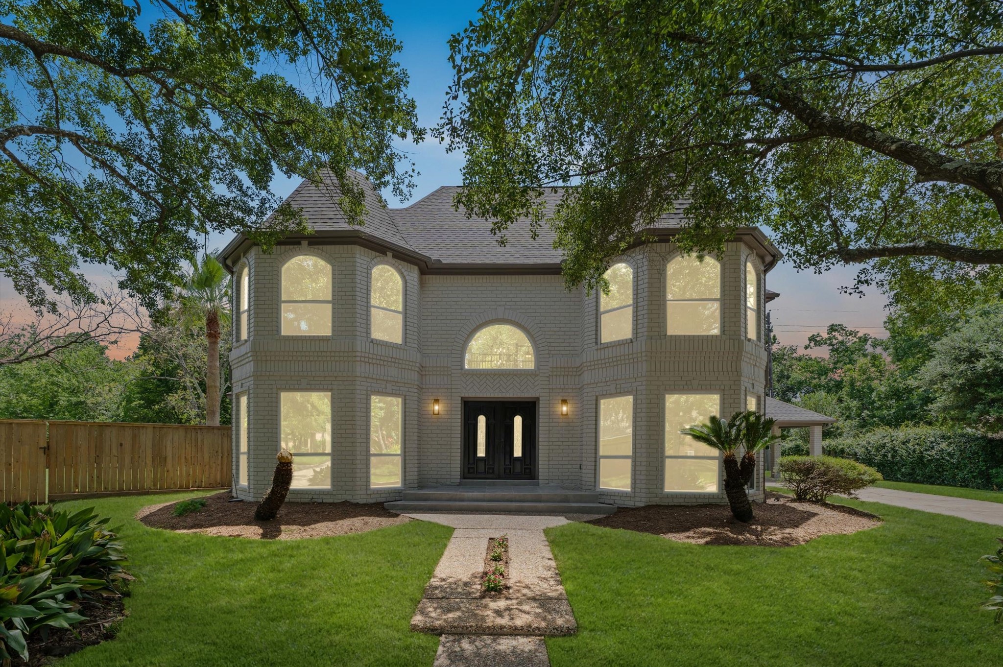17603 Surreywest Lane Spring, TX 77379 - Photo 33 of 35 And "Wow" does not even do this one justice.