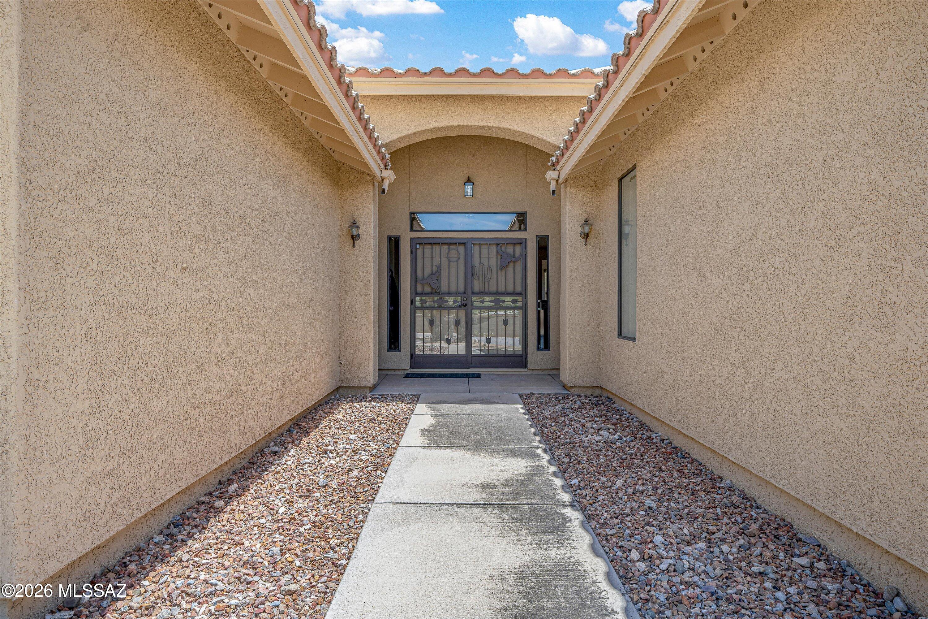4940 North Castle Ridge Road Tucson, AZ 85749 - Photo 3 of 43 05-Front Entrance