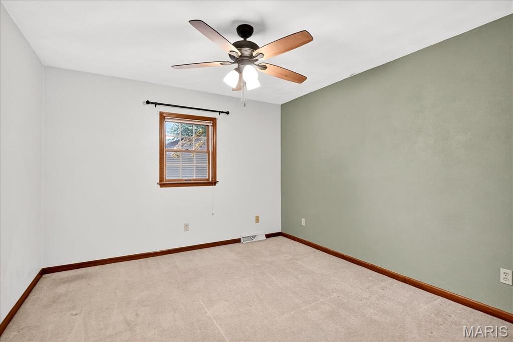 201 Oak Tree Drive Columbia, IL 62236 - Photo 17 of 47