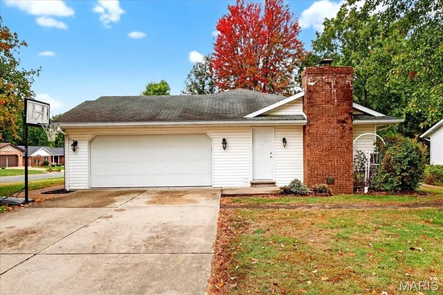 $335,000 | 201 Oak Tree Drive, Columbia, IL 62236