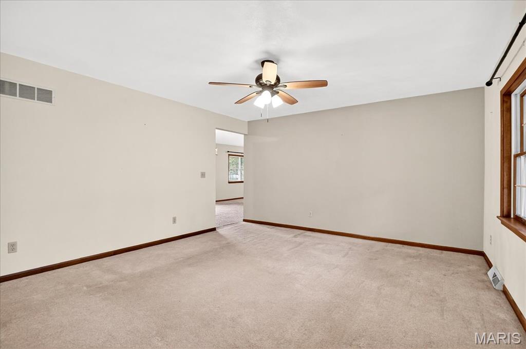 201 Oak Tree Drive Columbia, IL 62236 - Photo 5 of 47