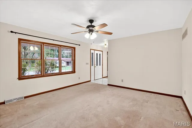 $335,000 | 201 Oak Tree Drive, Columbia, IL 62236