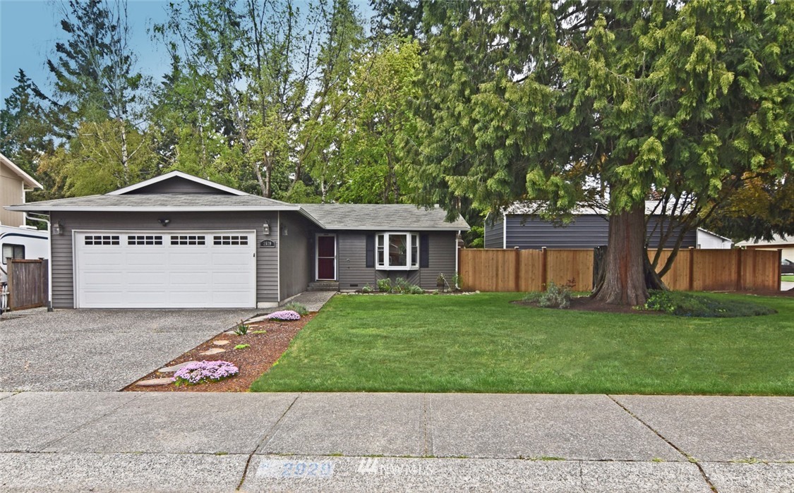 2929 165th Place Southeast Bothell, WA 98012 - Photo 2 of 11
