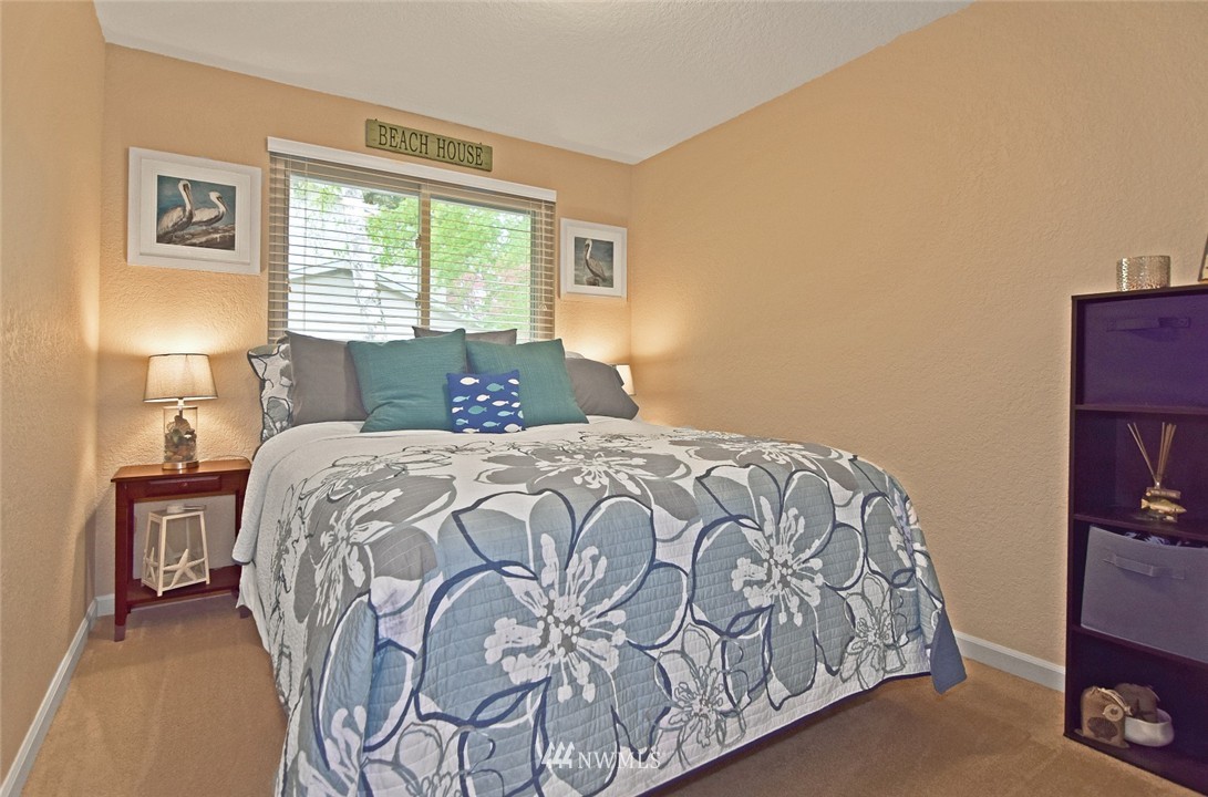 2929 165th Place Southeast Bothell, WA 98012 - Photo 8 of 11