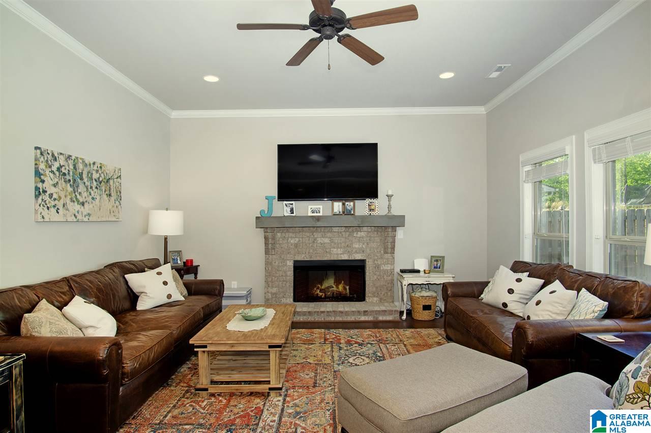 332 Strathaven Circle Pelham, AL 35124 - Photo 7 of 35