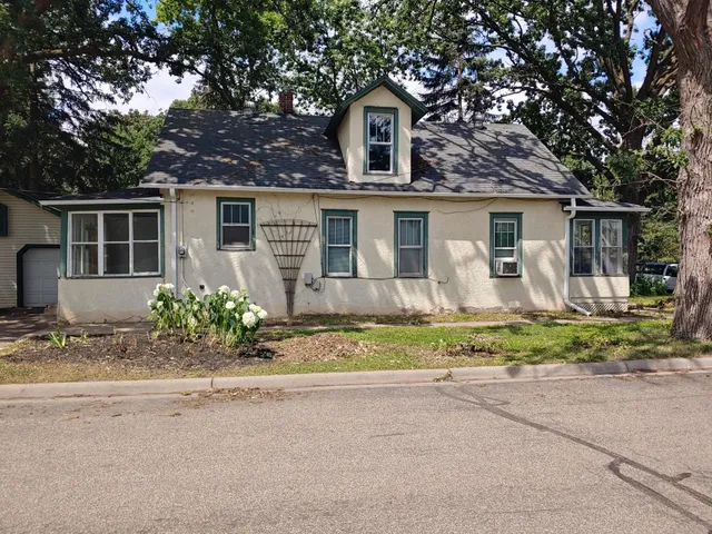 $269,000 | 2160 8th Street, White Bear Lake, MN 55110