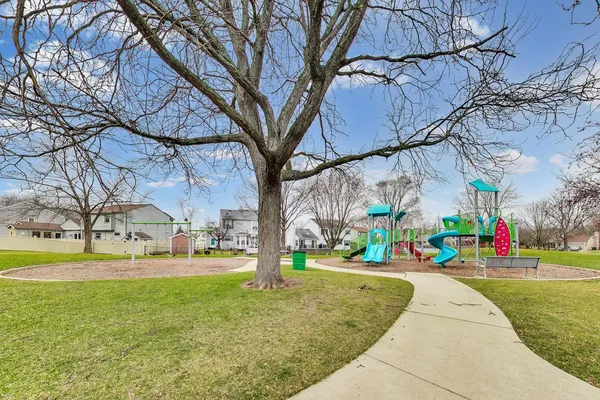 $419,999 | 158 Jefferson Lane, Streamwood, IL 60107