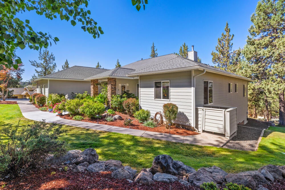 10046 Dowitcher Road Klamath Falls, OR 97601 - Photo 52 of 73 10046DowitcherRd-17
