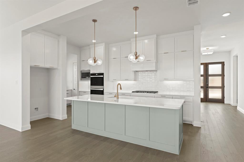 3102 Fisher Road Rockwall, TX 75032 - Photo 9 of 35 08. 3102 Fisher - Kitchen (2)