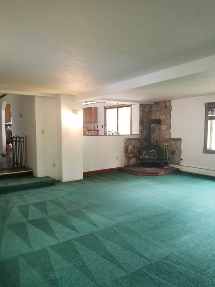 977 Kettle Lake Road Kalkaska, MI 49646 - Photo 5 of 14 1905553-4.JPG