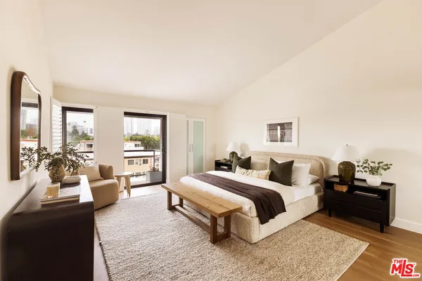 $1,349,000 | 1520 South Beverly Glen Boulevard, Unit 507, Los Angeles, CA 90024
