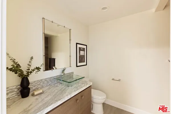 $1,349,000 | 1520 South Beverly Glen Boulevard, Unit 507, Los Angeles, CA 90024