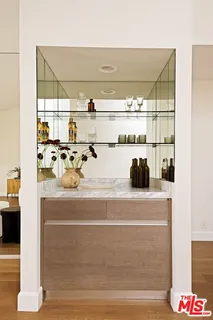 a close view of sink and tap