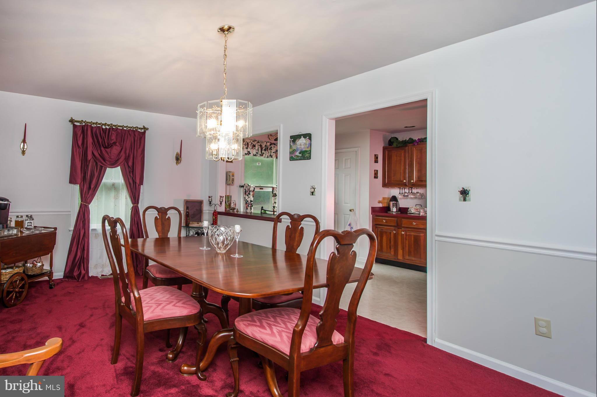 DINING ROOM W/GREAT VIEWS